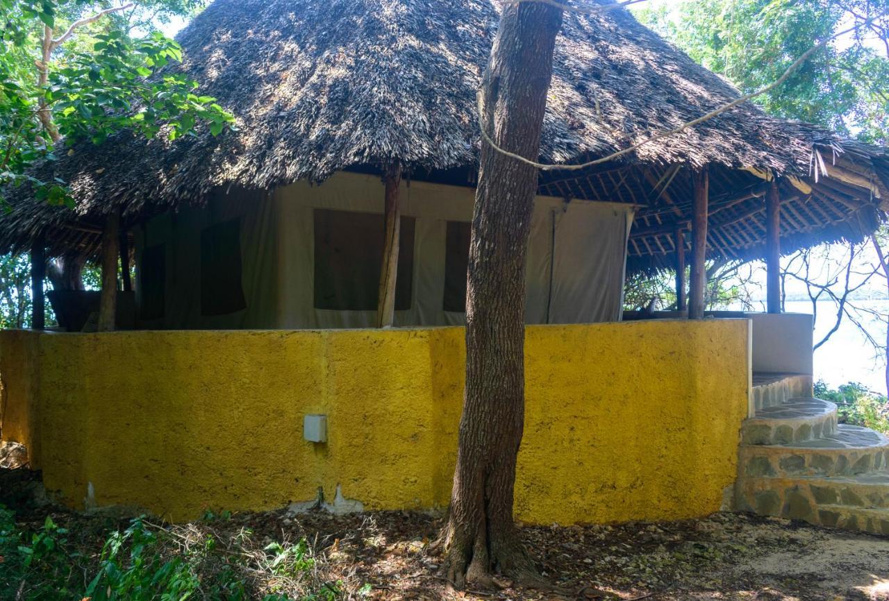 Willa Firefly Eco Retreat Shimoni Zewnętrze zdjęcie