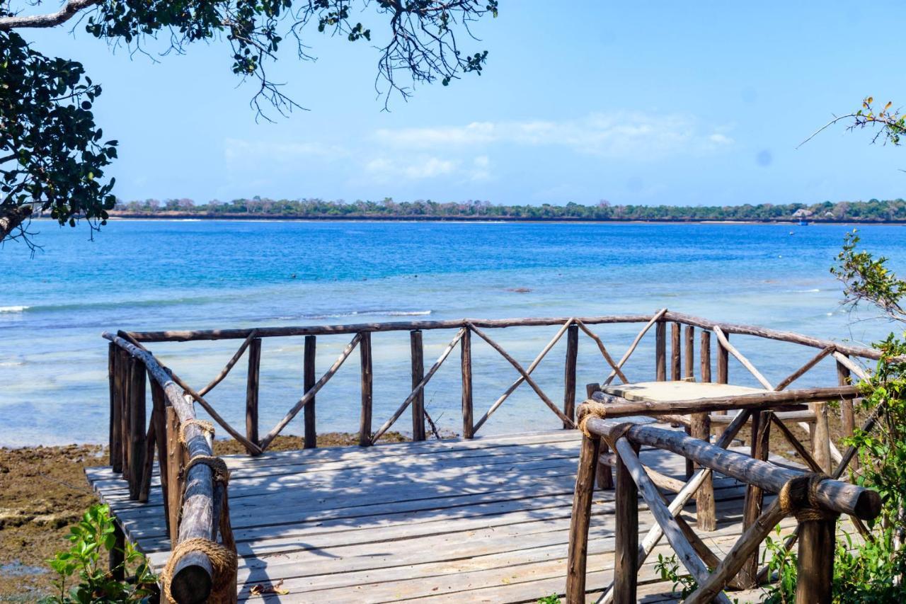 Willa Firefly Eco Retreat Shimoni Zewnętrze zdjęcie