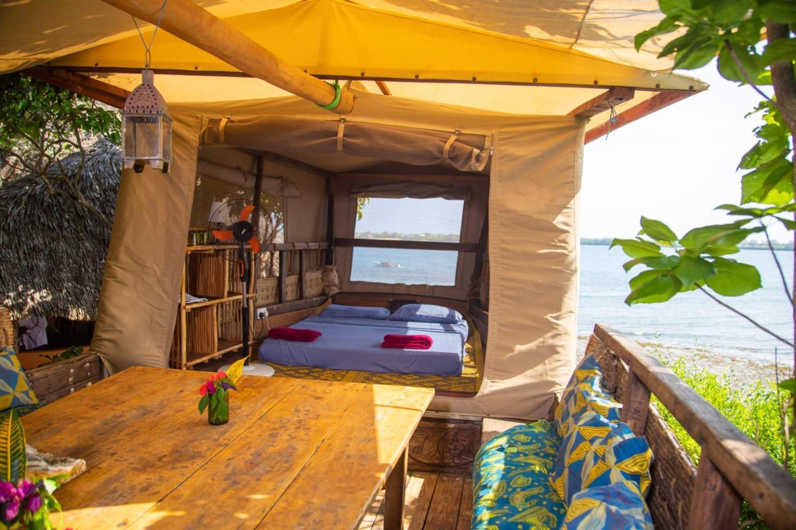 Willa Firefly Eco Retreat Shimoni Zewnętrze zdjęcie