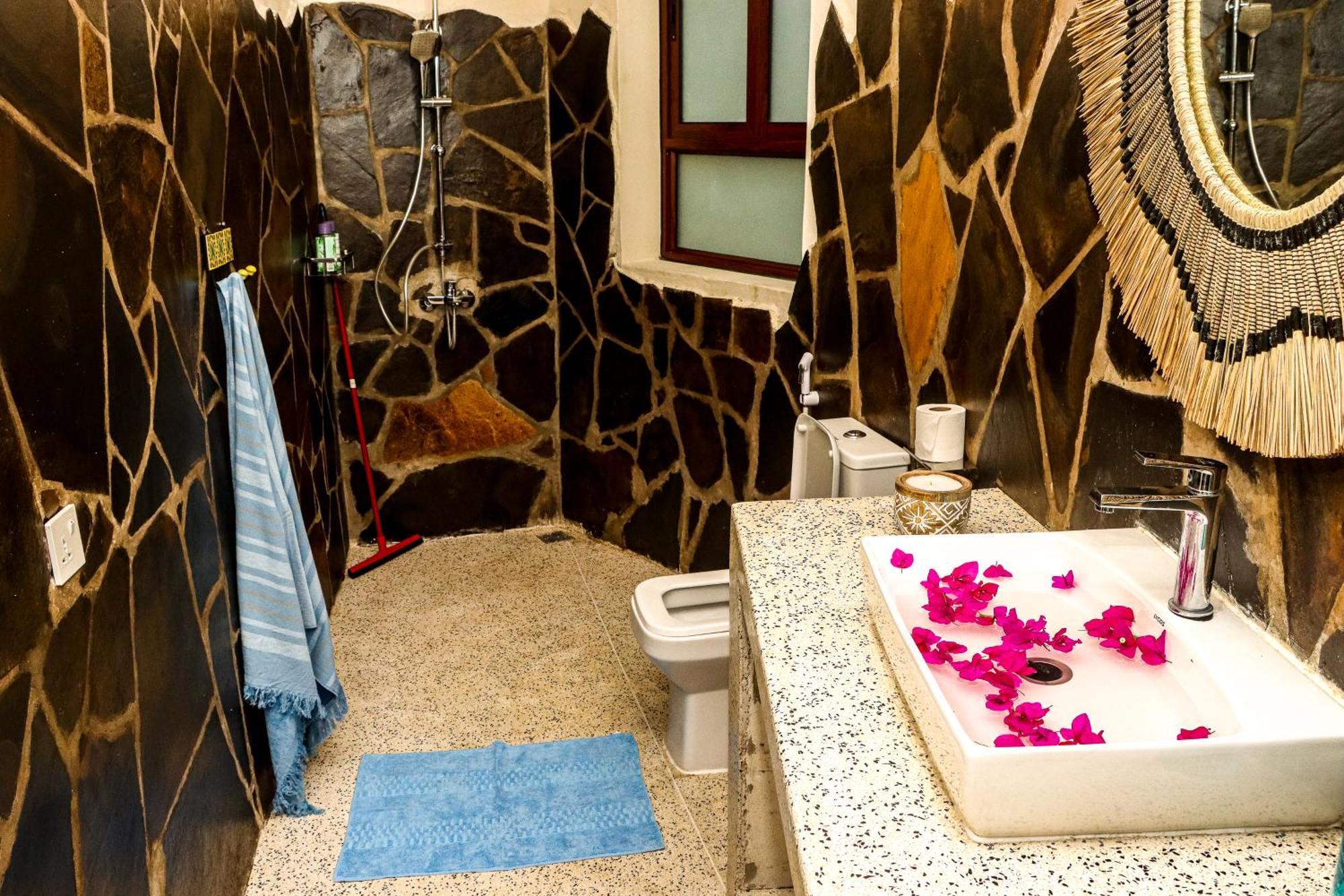 Willa Firefly Eco Retreat Shimoni Zewnętrze zdjęcie