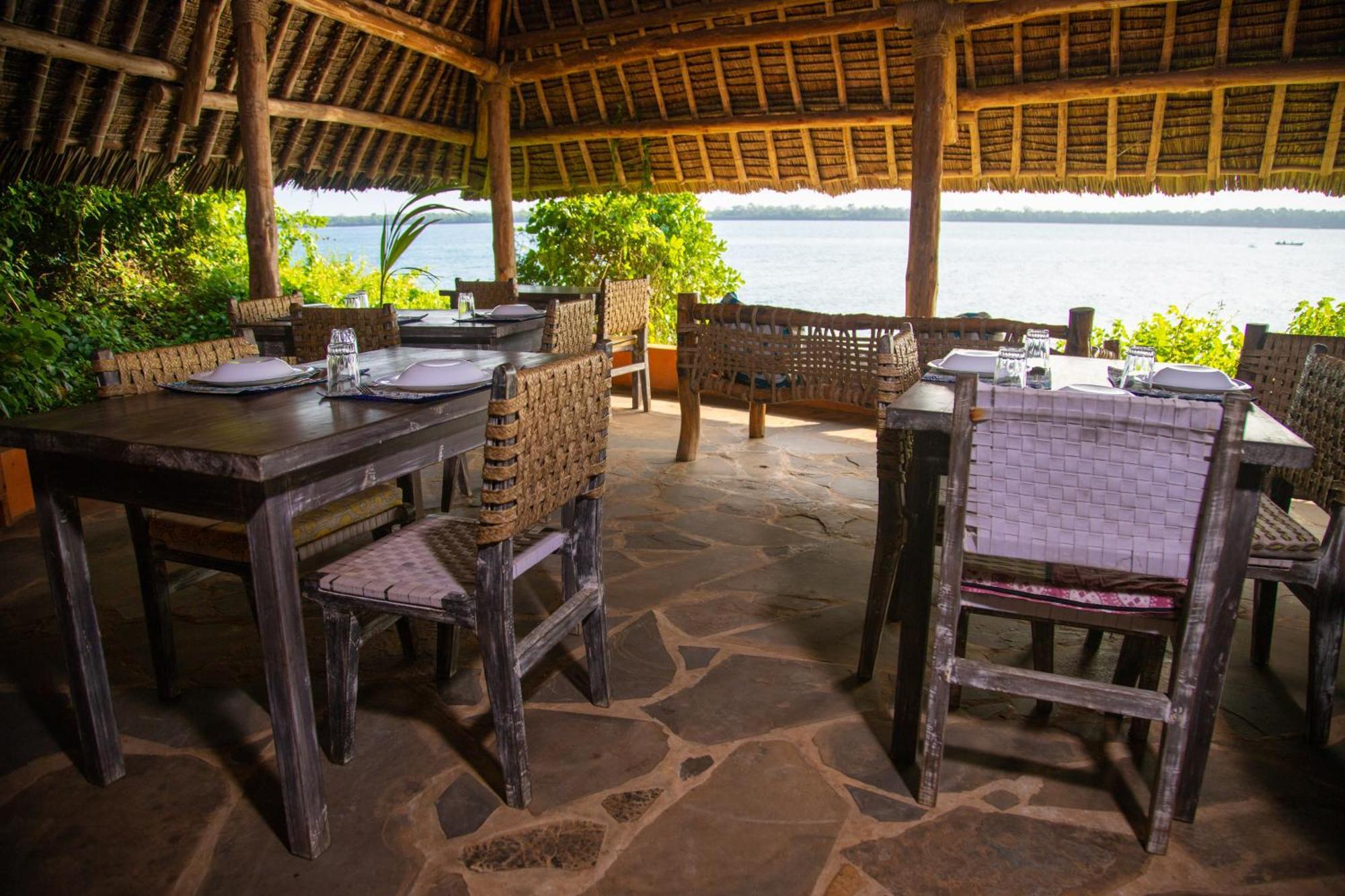 Willa Firefly Eco Retreat Shimoni Zewnętrze zdjęcie