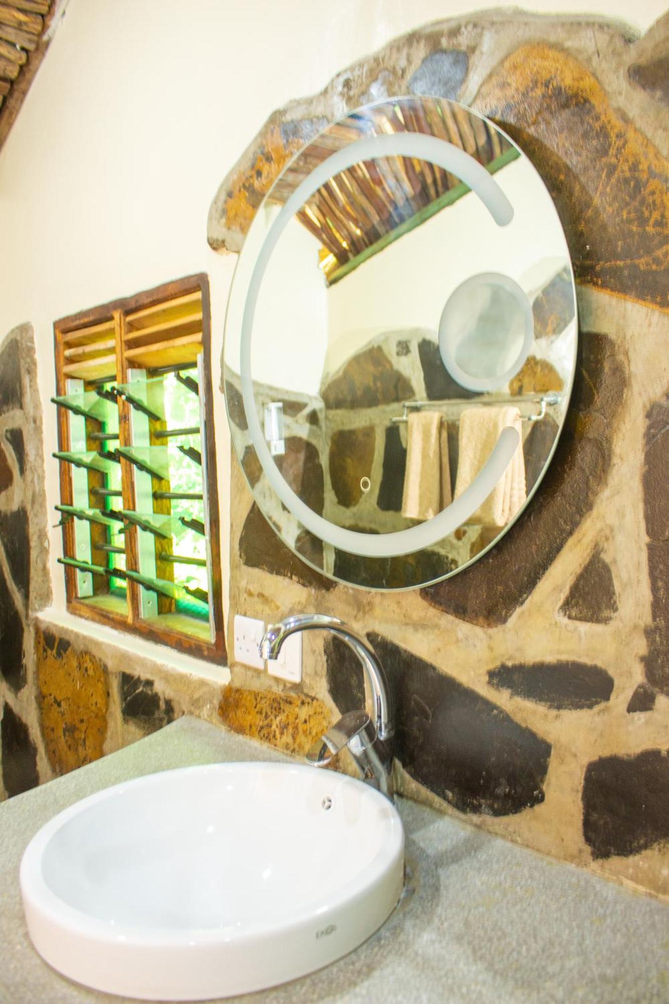 Willa Firefly Eco Retreat Shimoni Zewnętrze zdjęcie