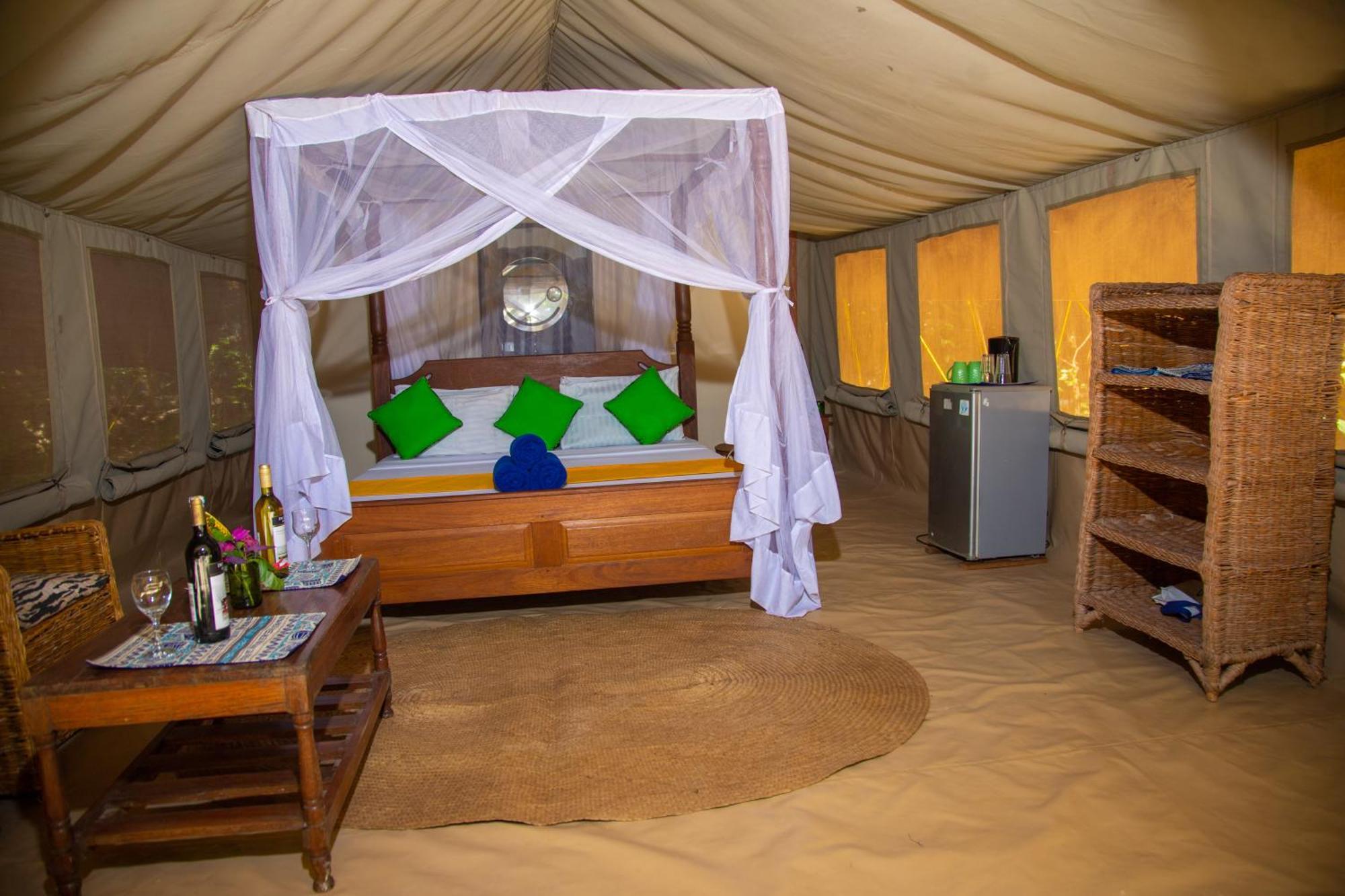Willa Firefly Eco Retreat Shimoni Zewnętrze zdjęcie